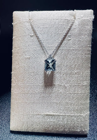 Girocollo acquamarina e brillanti