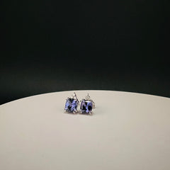 Orecchini tanzanite e brillanti.
